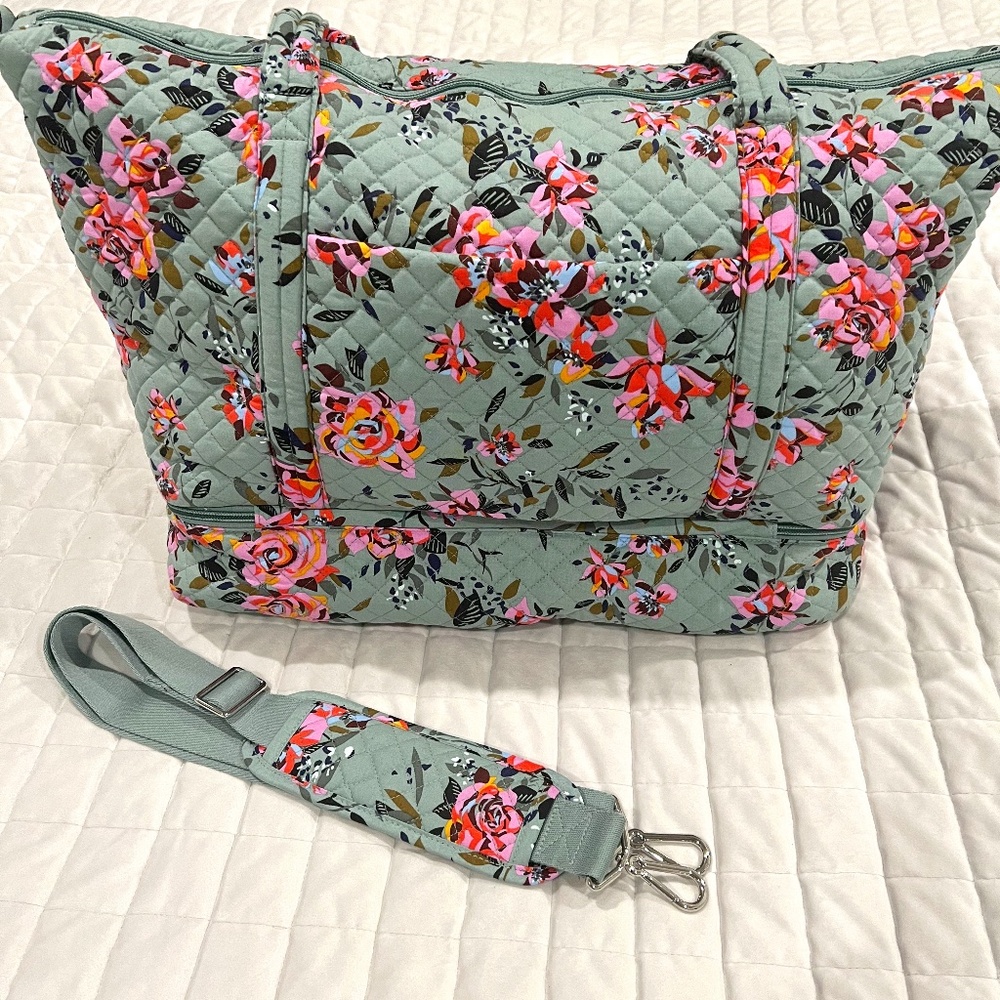 Extra Large Vera Bradley Tote